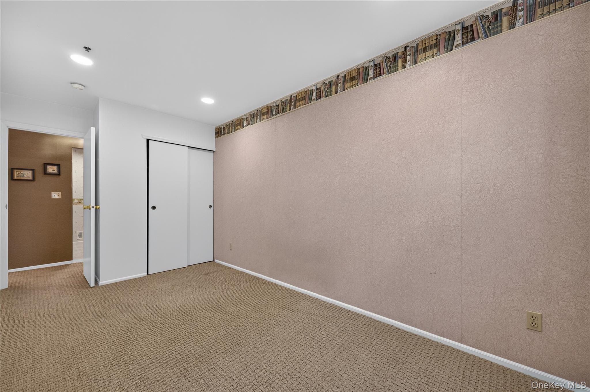 54 School Street 104 Property Photo 10