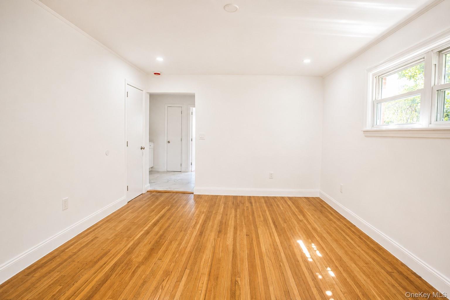 330 E Broadway 107 Property Photo 6