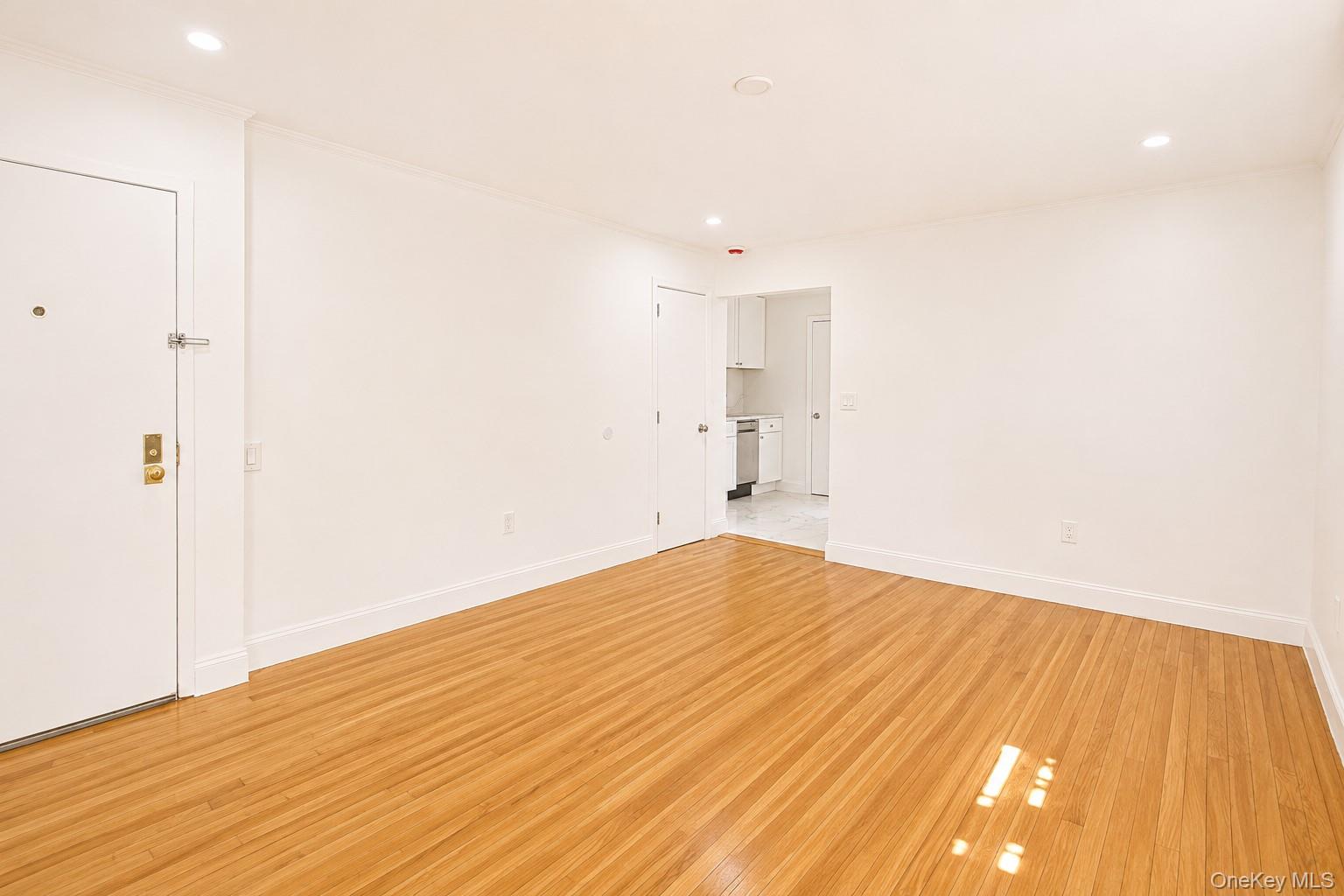 330 E Broadway 107 Property Photo 8