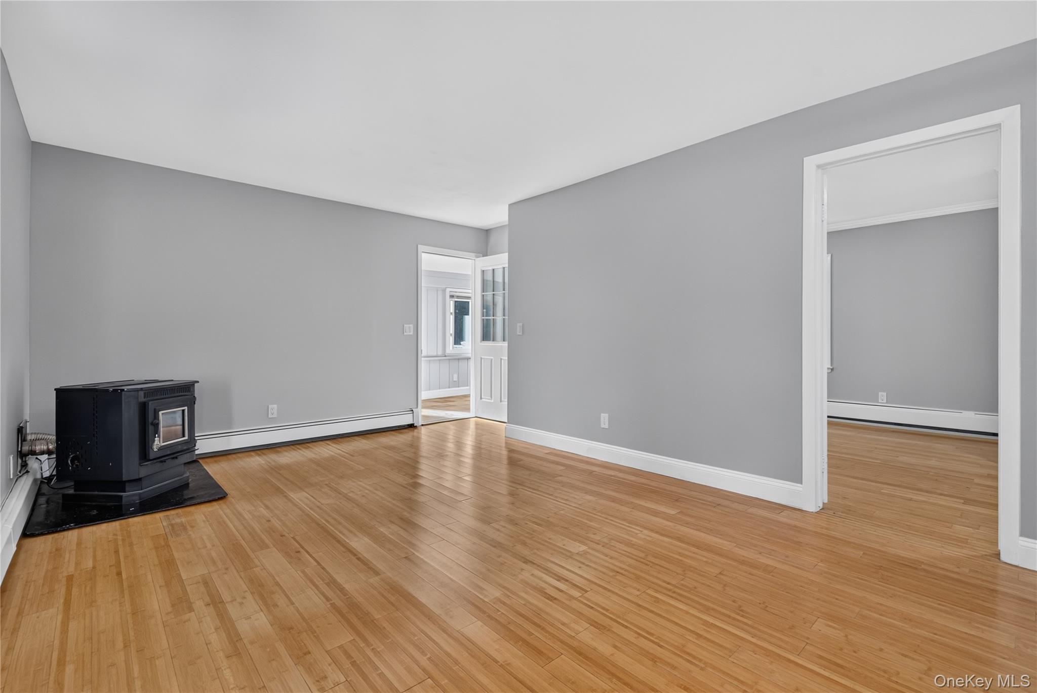 34 Winona Avenue 1st Floor Property Photo 11