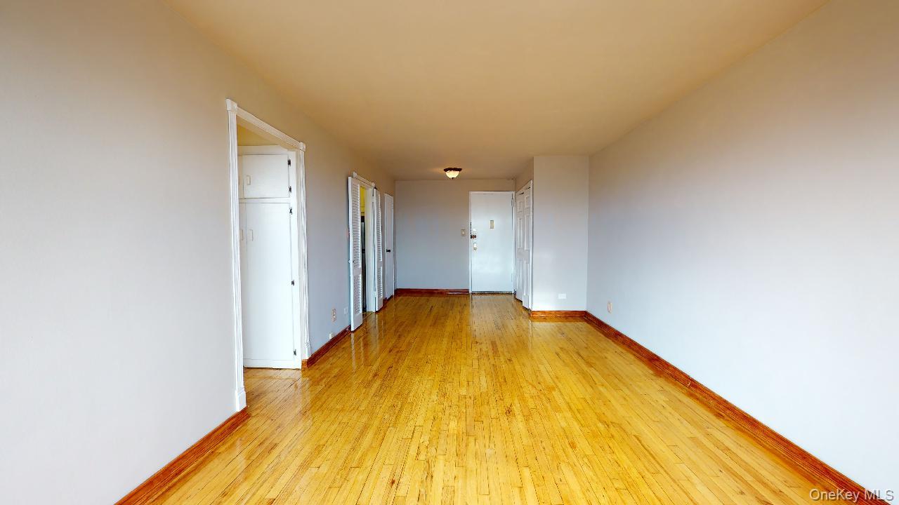 66-15 Thornton Place 6e Property Photo 9