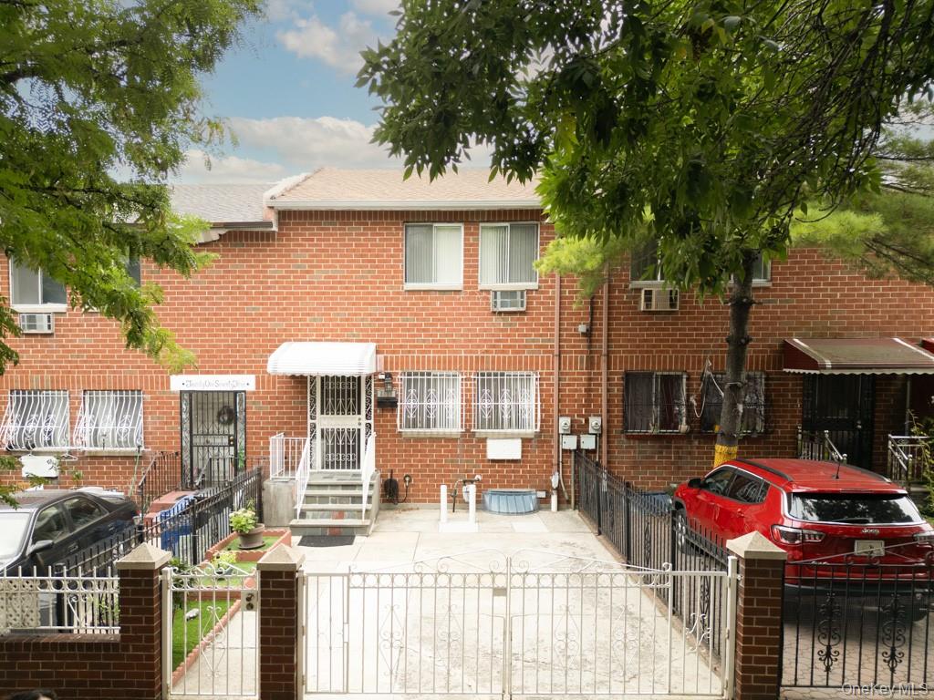 2175 Hughes Avenue Property Photo 1