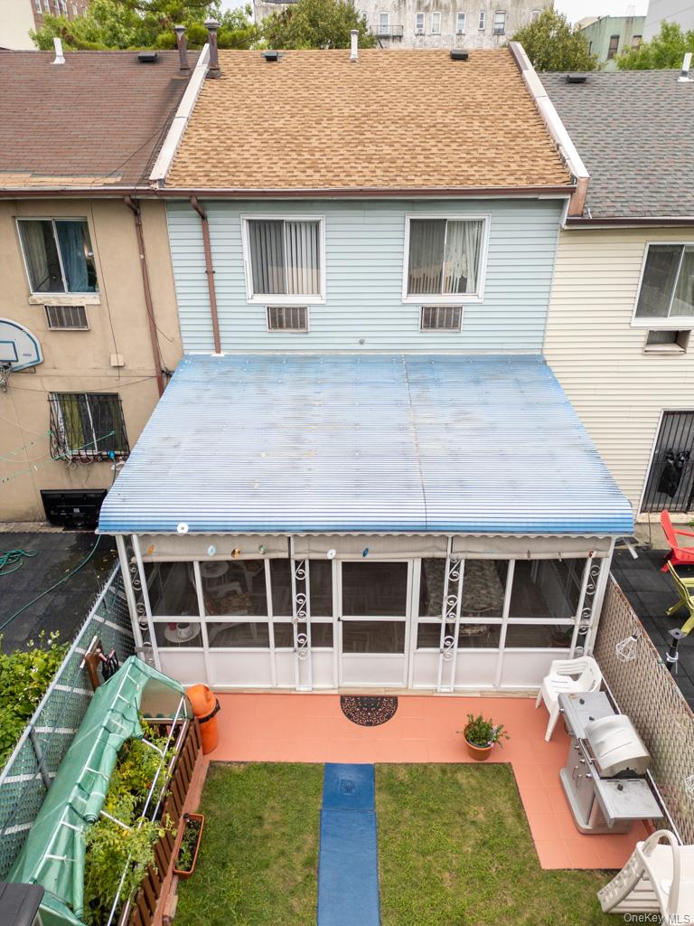 2175 Hughes Avenue Property Photo 2