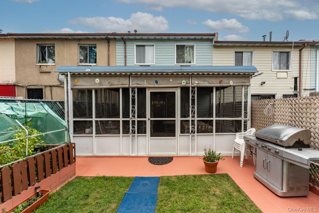 2175 Hughes Avenue Property Photo 7