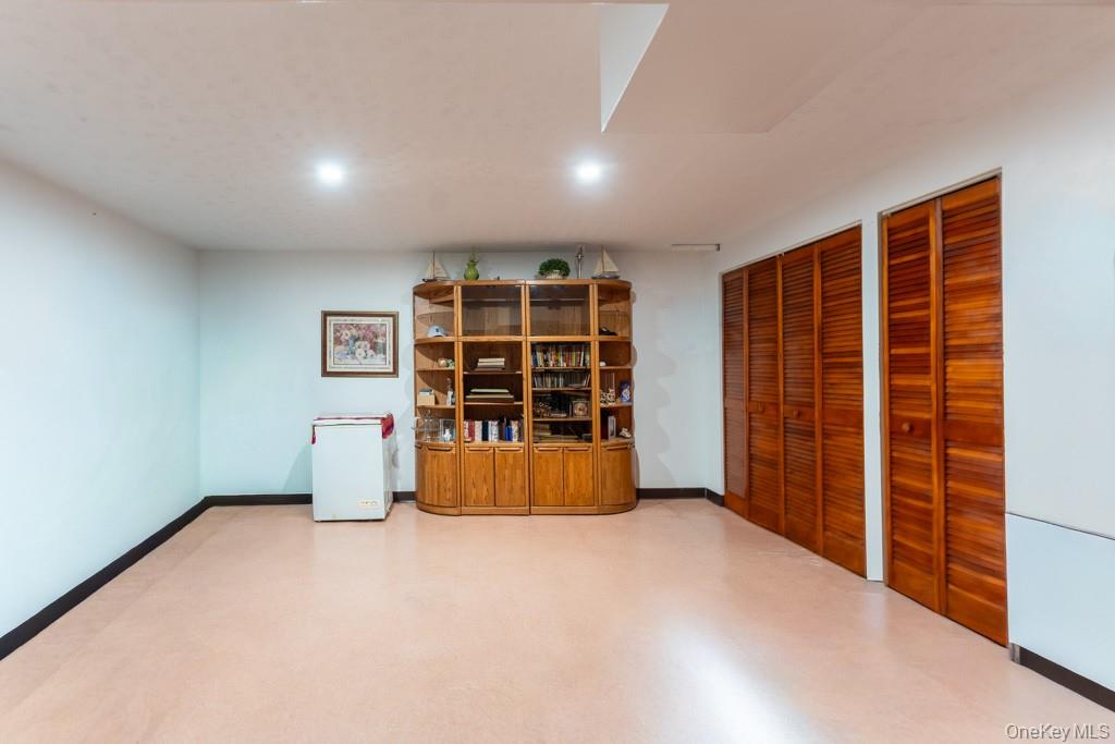 2175 Hughes Avenue Property Photo 33