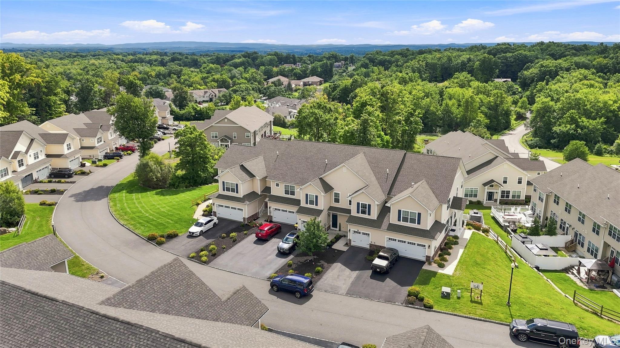 4 Woodrose Court Property Photo 2