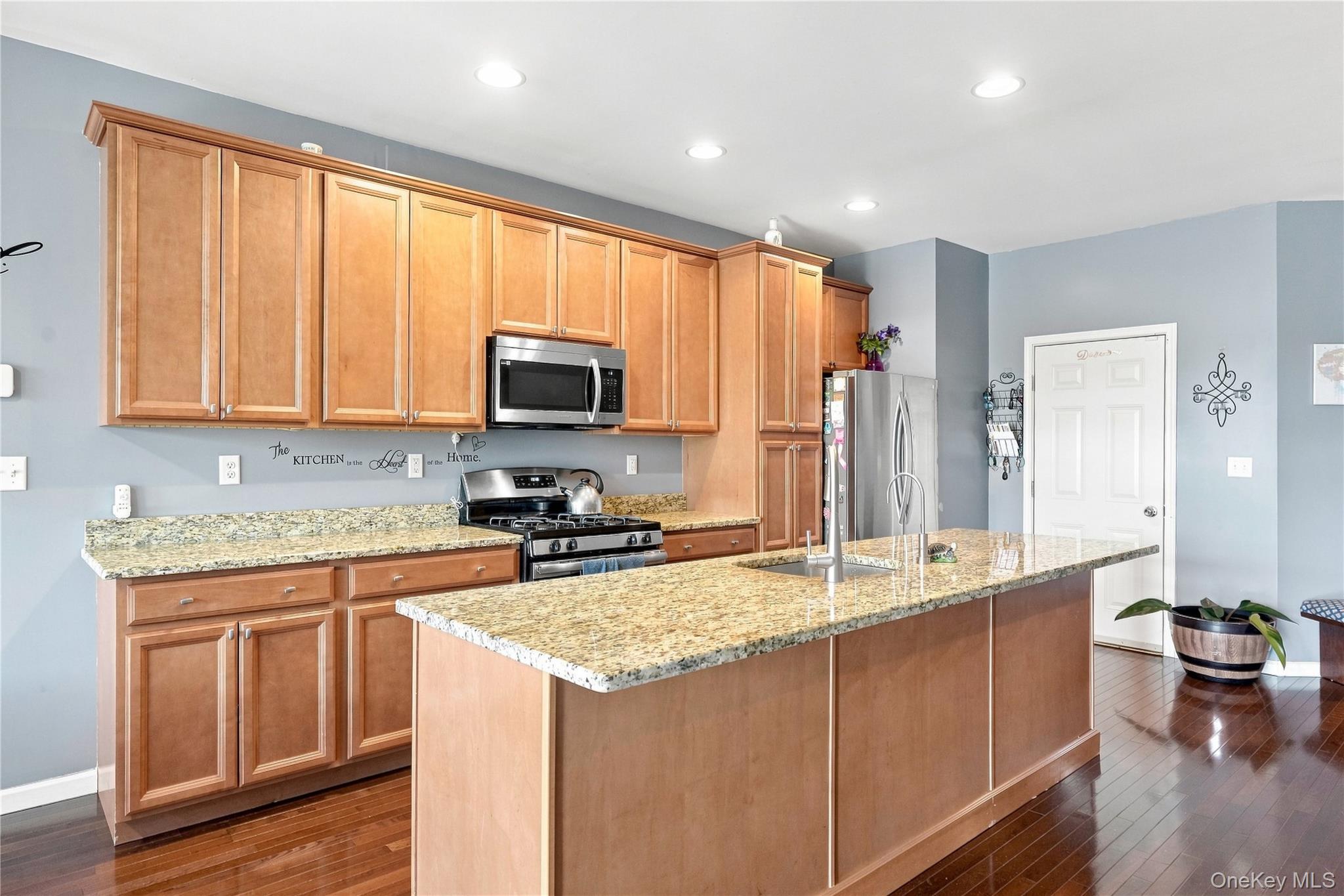 4 Woodrose Court Property Photo 7