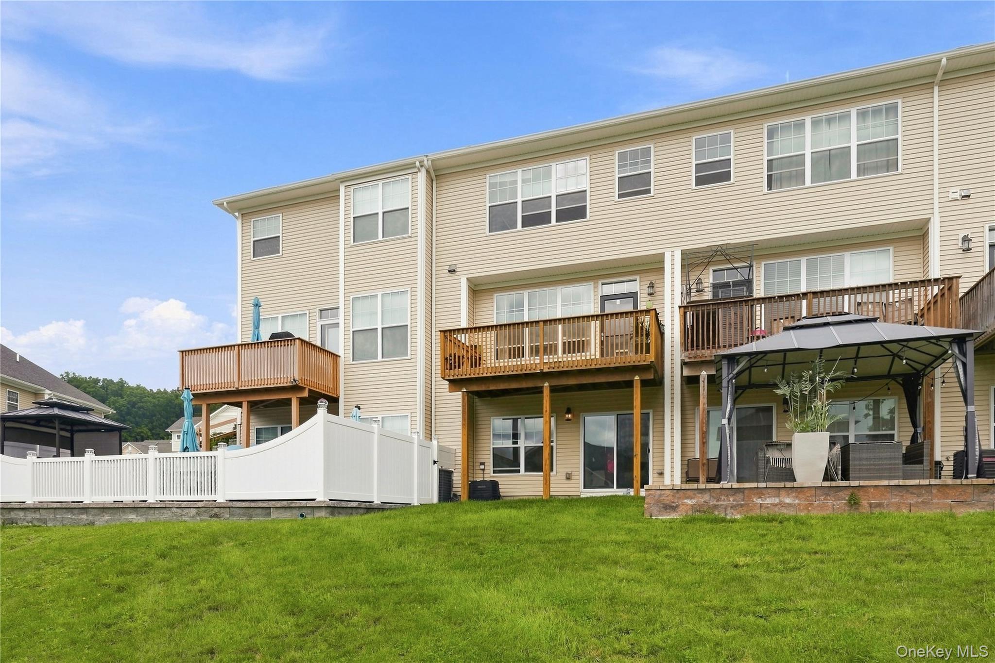 4 Woodrose Court Property Photo 29
