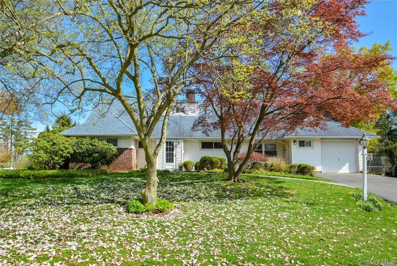 14 Peachtree Lane Property Photo 1