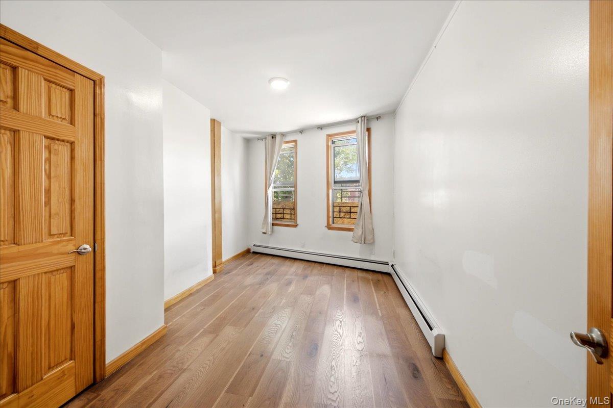 1850 Unionport Road Property Photo 1