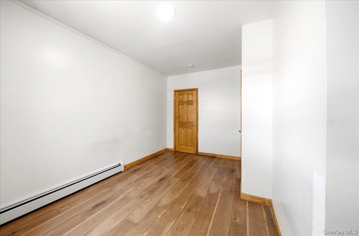 1850 Unionport Road Property Photo 2