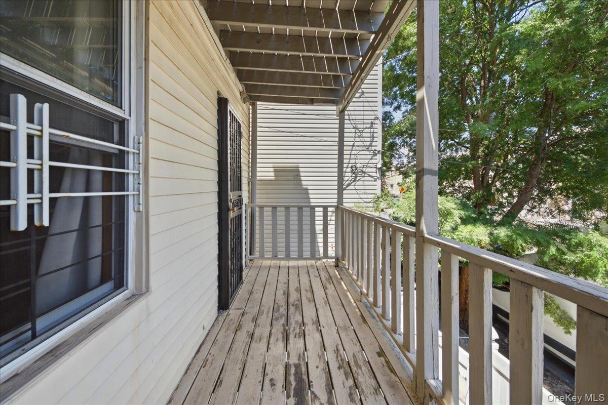 1850 Unionport Road Property Photo 10