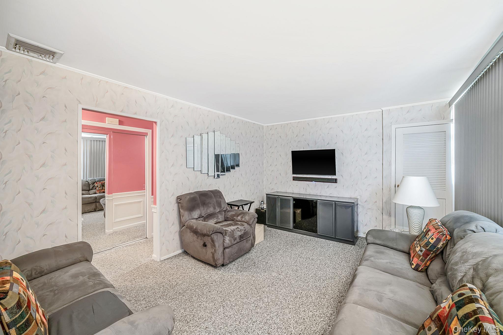 407 Argyle Road Property Photo 10