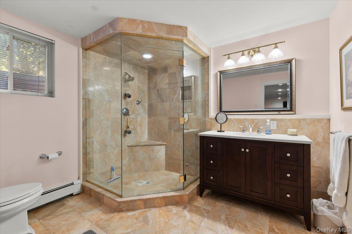 60 Lafayette Avenue Property Photo 40