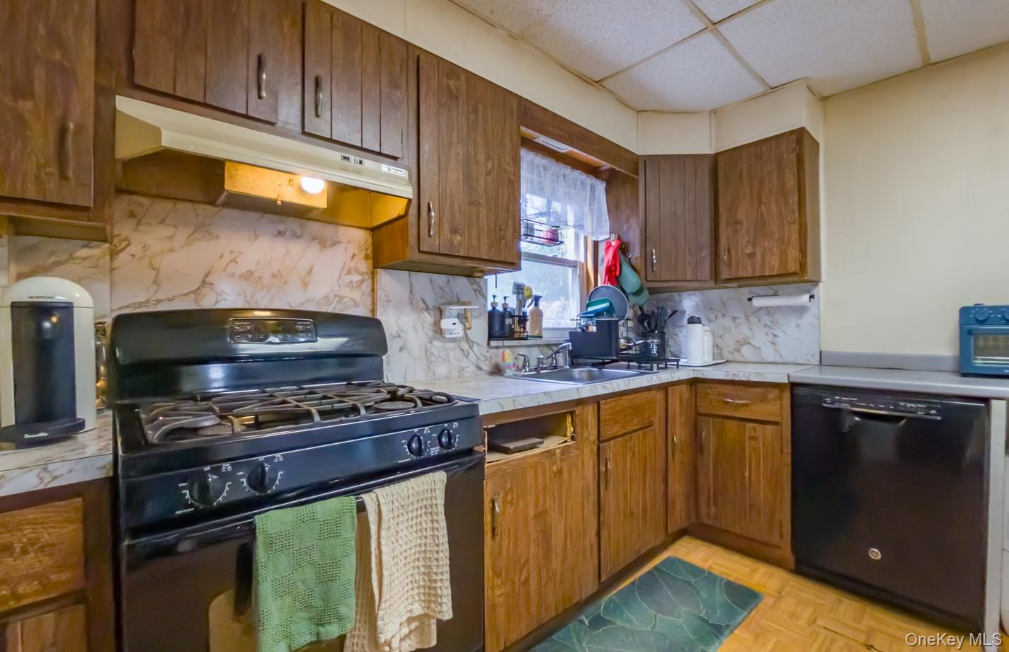 524 Simpson Place Property Photo 11