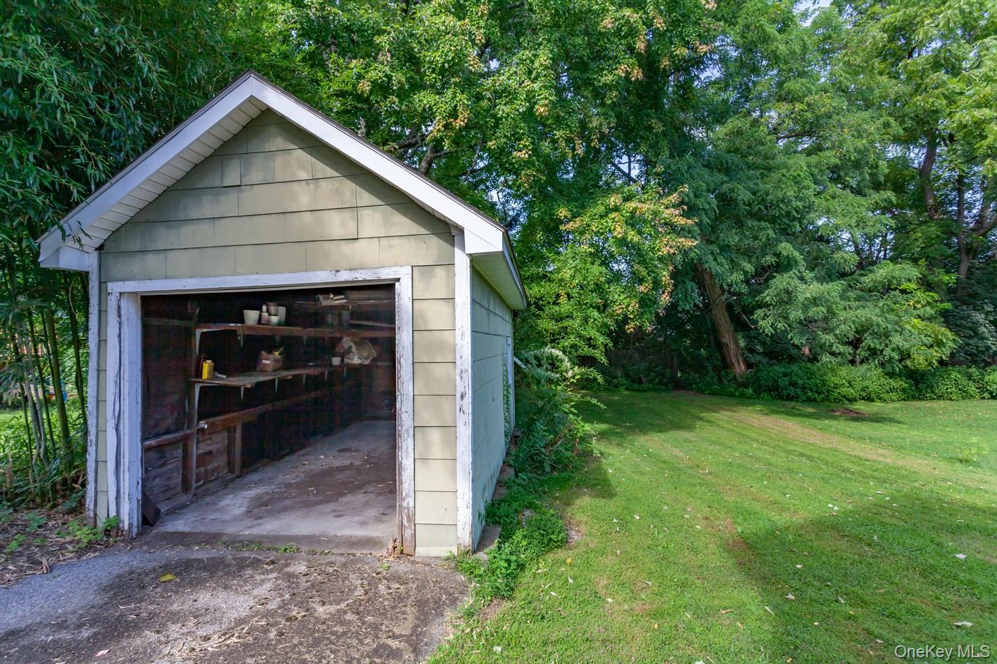 524 Simpson Place Property Photo 36