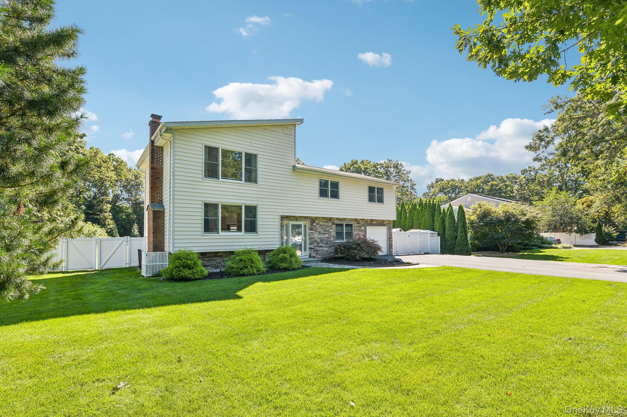 129 Jefferson Avenue Property Photo 3