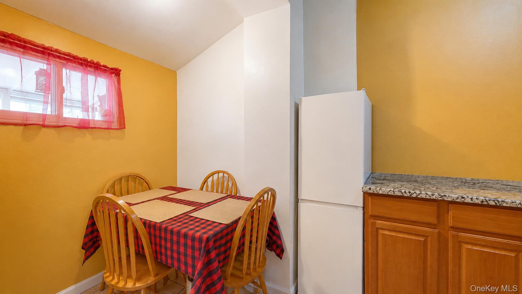 9408 Forbell Street Property Photo 11