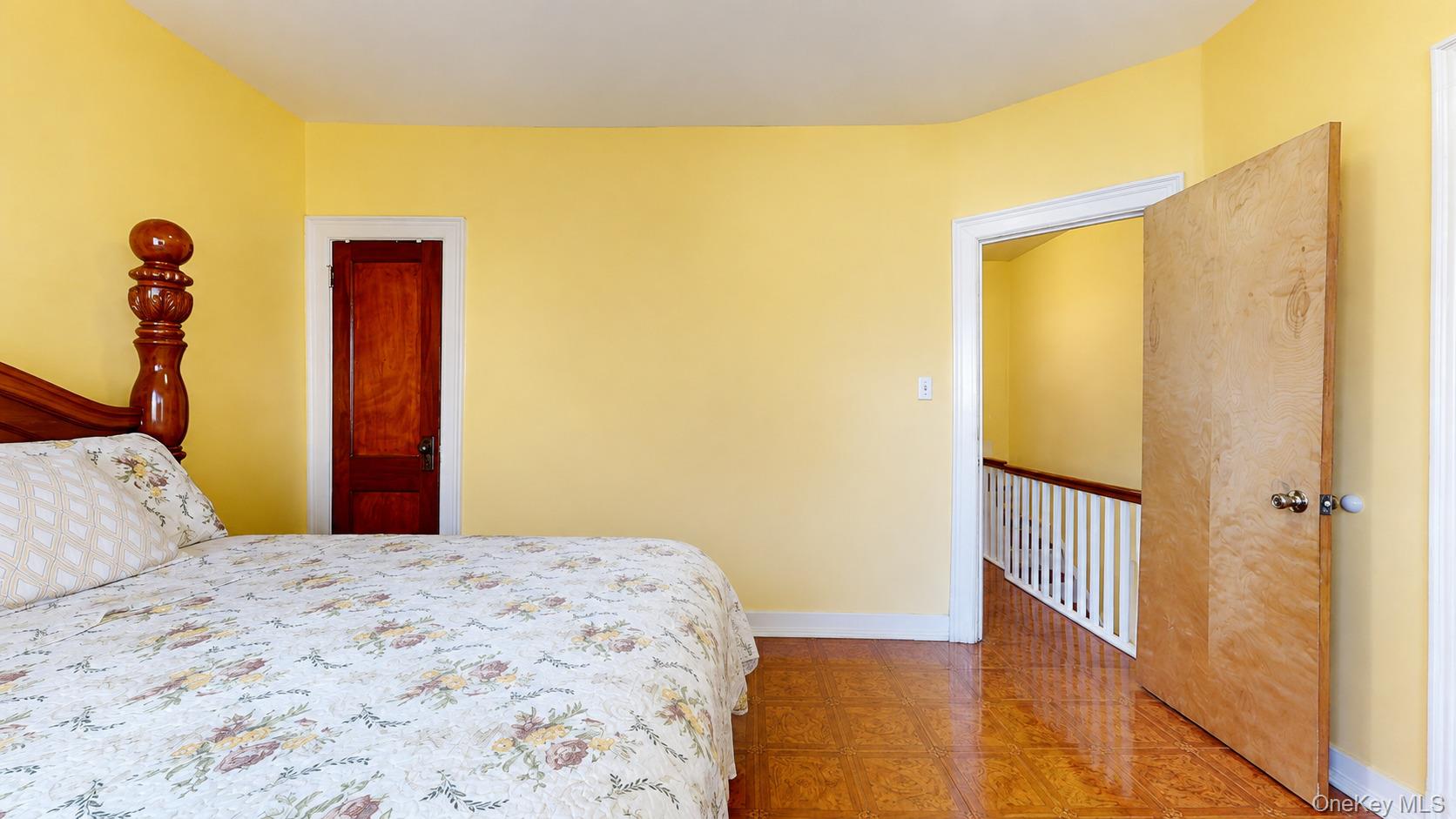 9408 Forbell Street Property Photo 17