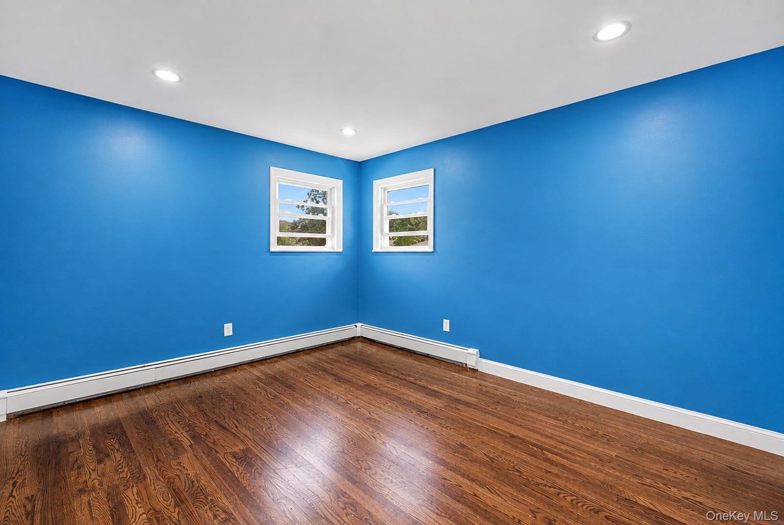38 Golden Gate Drive Property Photo 4
