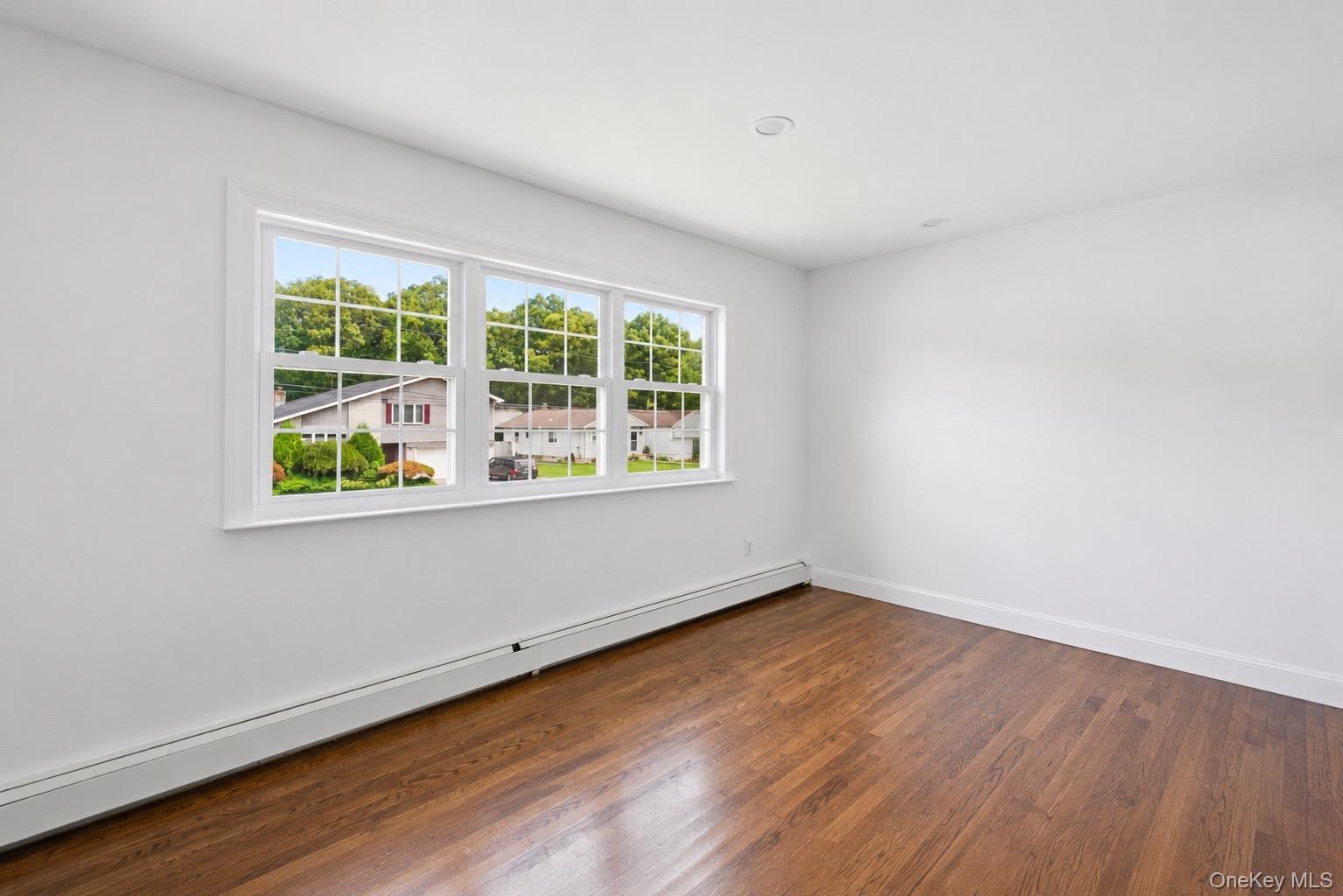 38 Golden Gate Drive Property Photo 6