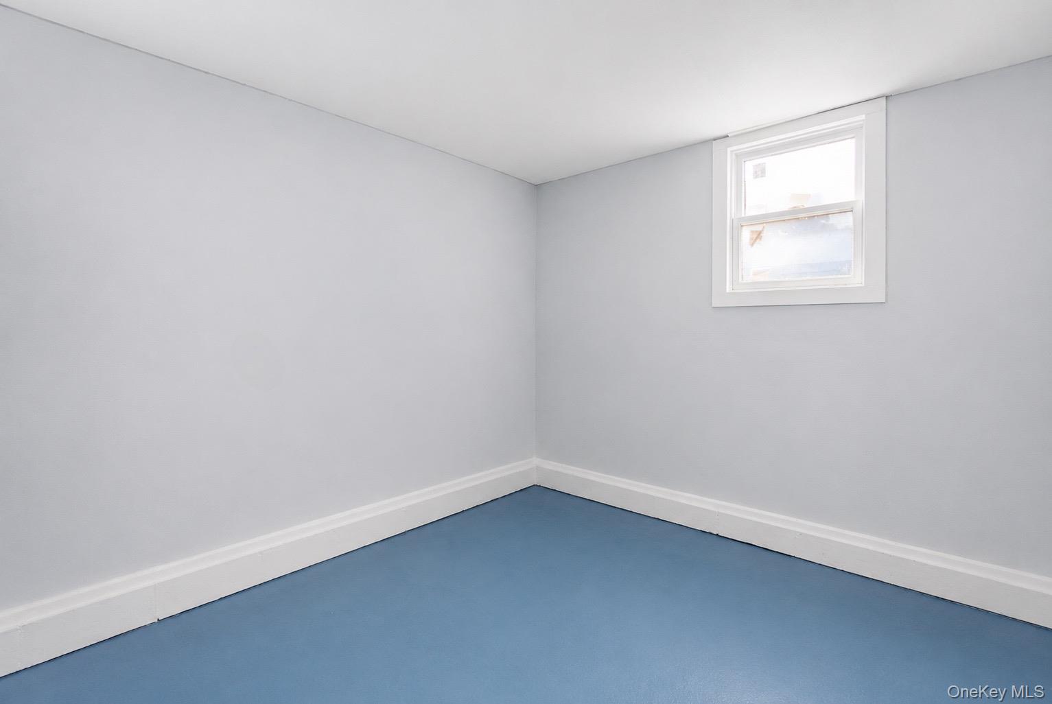 38 Golden Gate Drive Property Photo 14