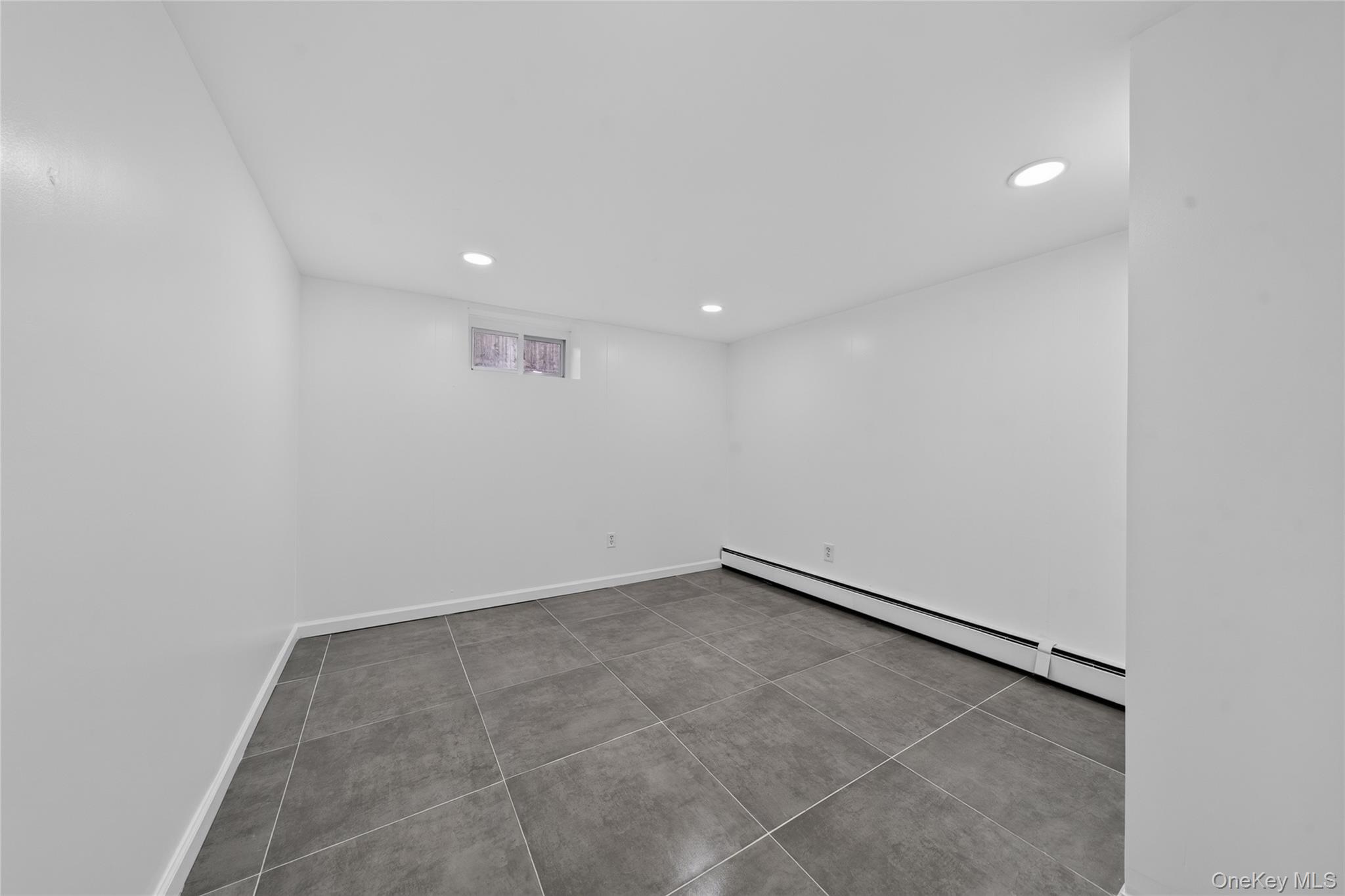 28 Roslyn Avenue Property Photo 24