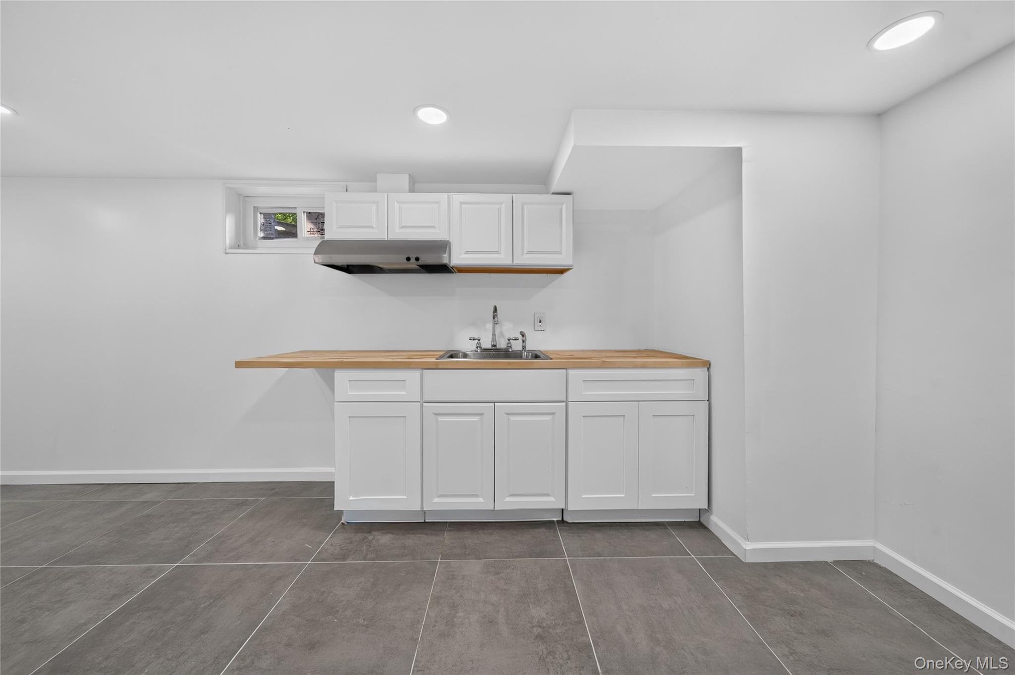 28 Roslyn Avenue Property Photo 26