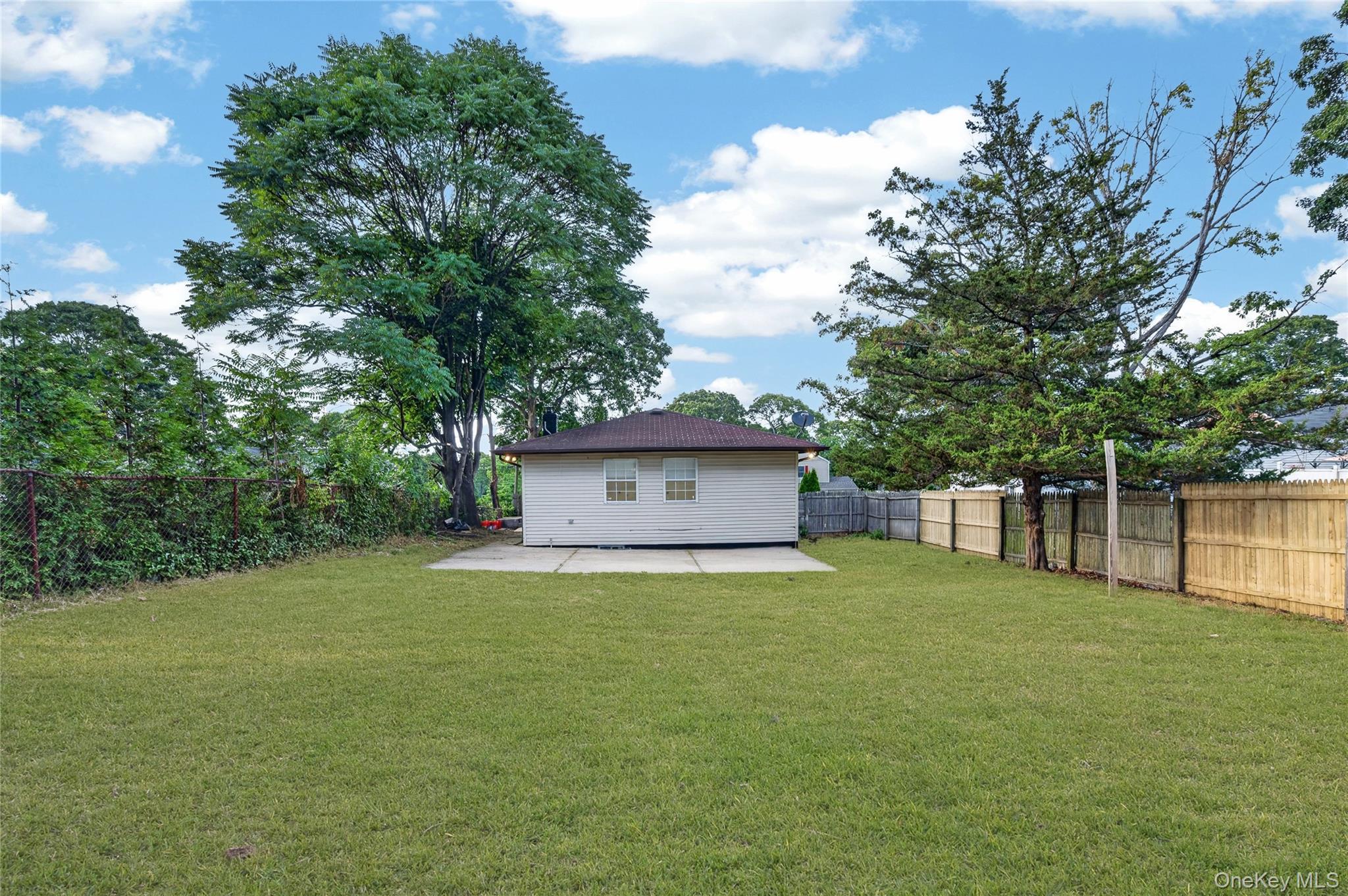 28 Roslyn Avenue Property Photo 31