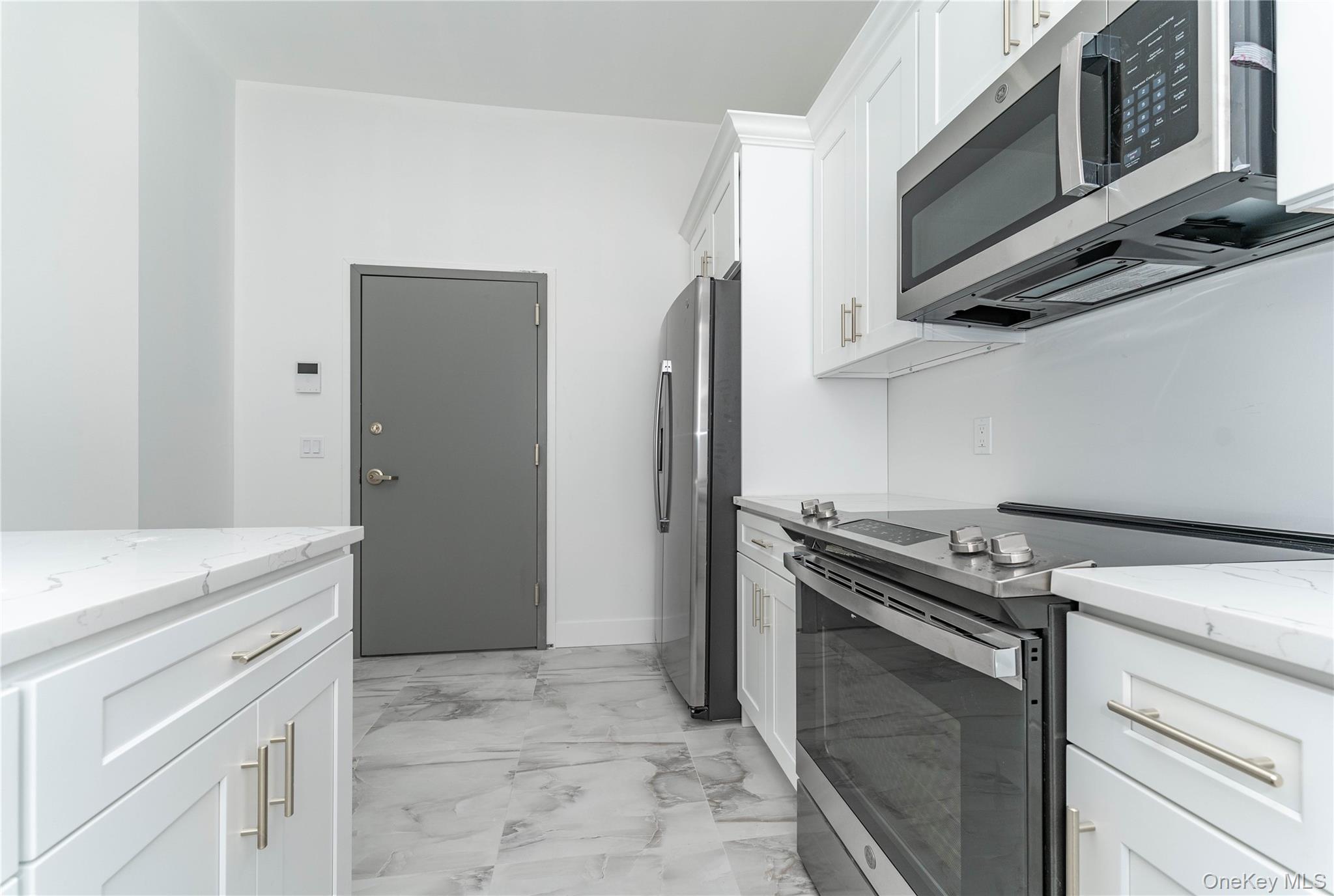138 E Park Avenue 2 Property Photo 5