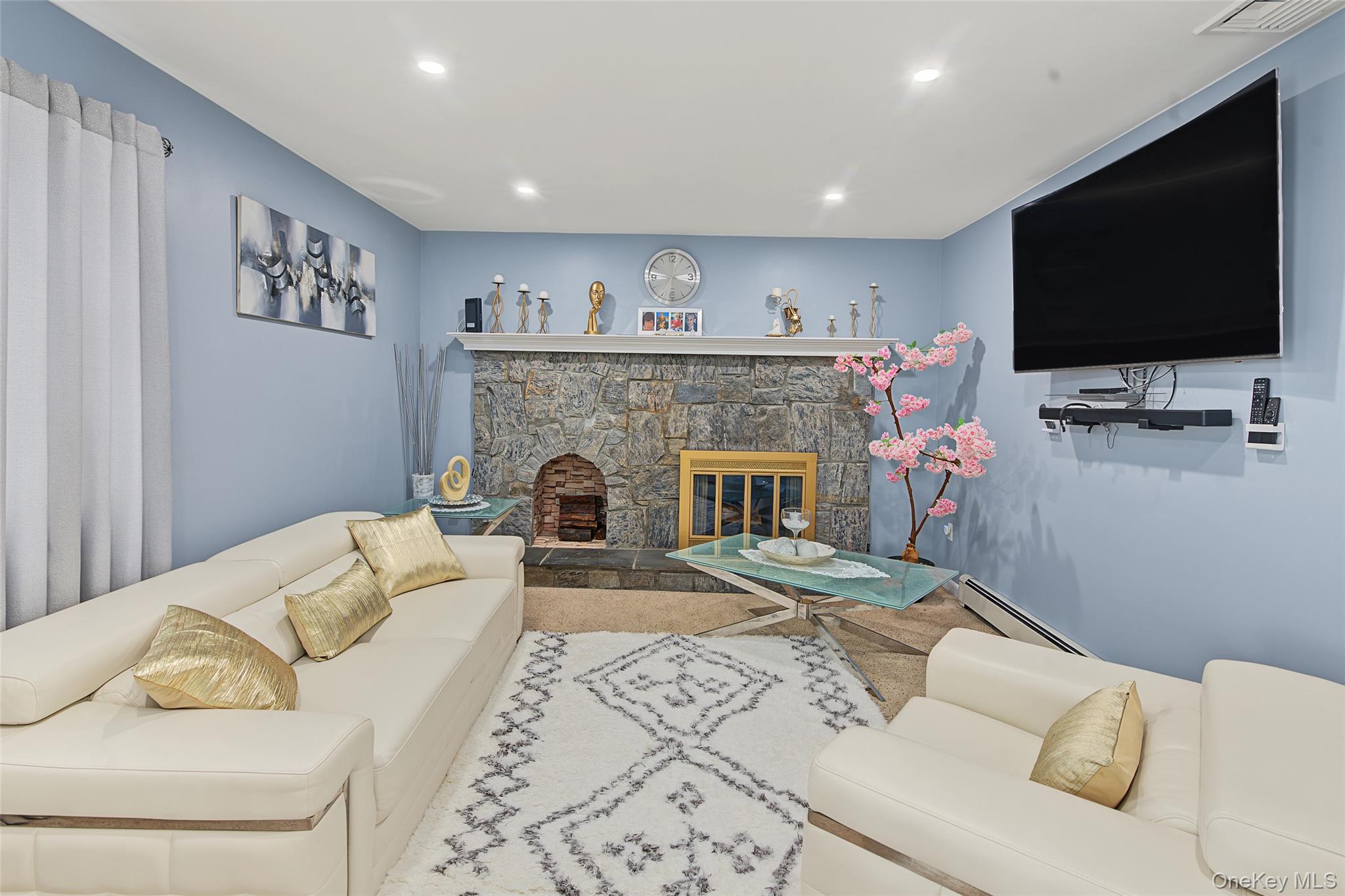 7 David Drive Property Photo 9