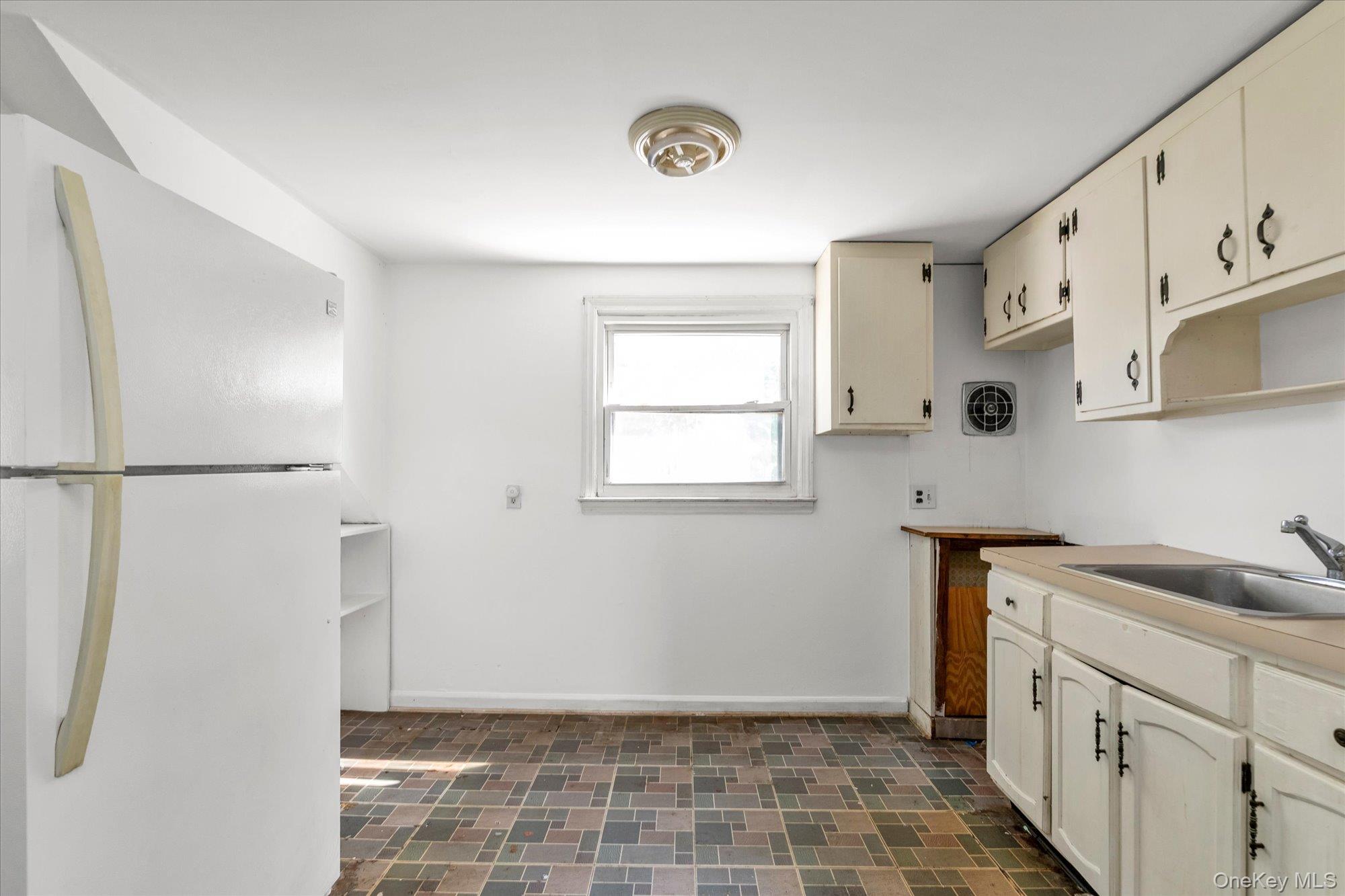 464 Stratford Road Property Photo 17