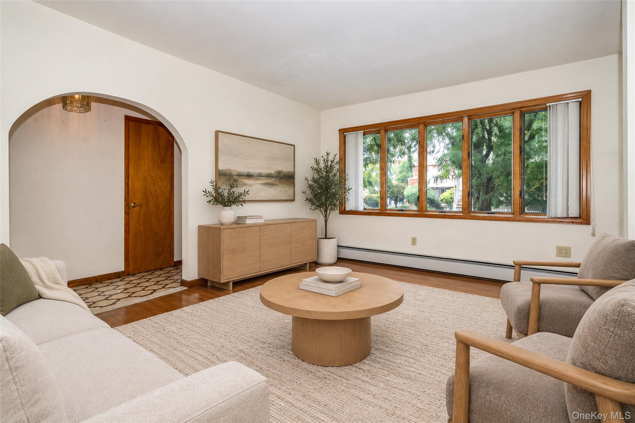 1559 Hollywood Avenue Property Photo 3