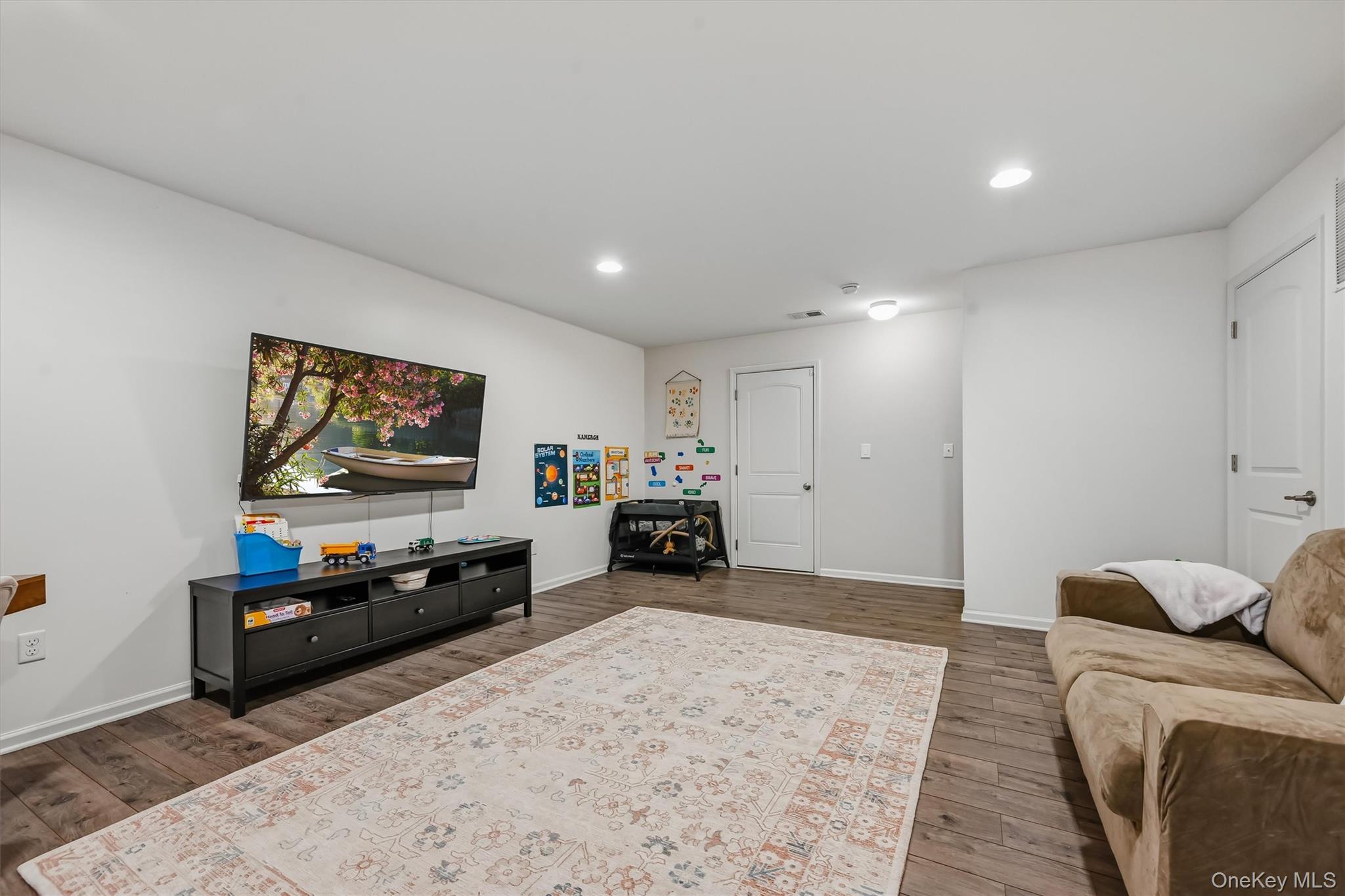 806 Hawthorn Way Property Photo 36