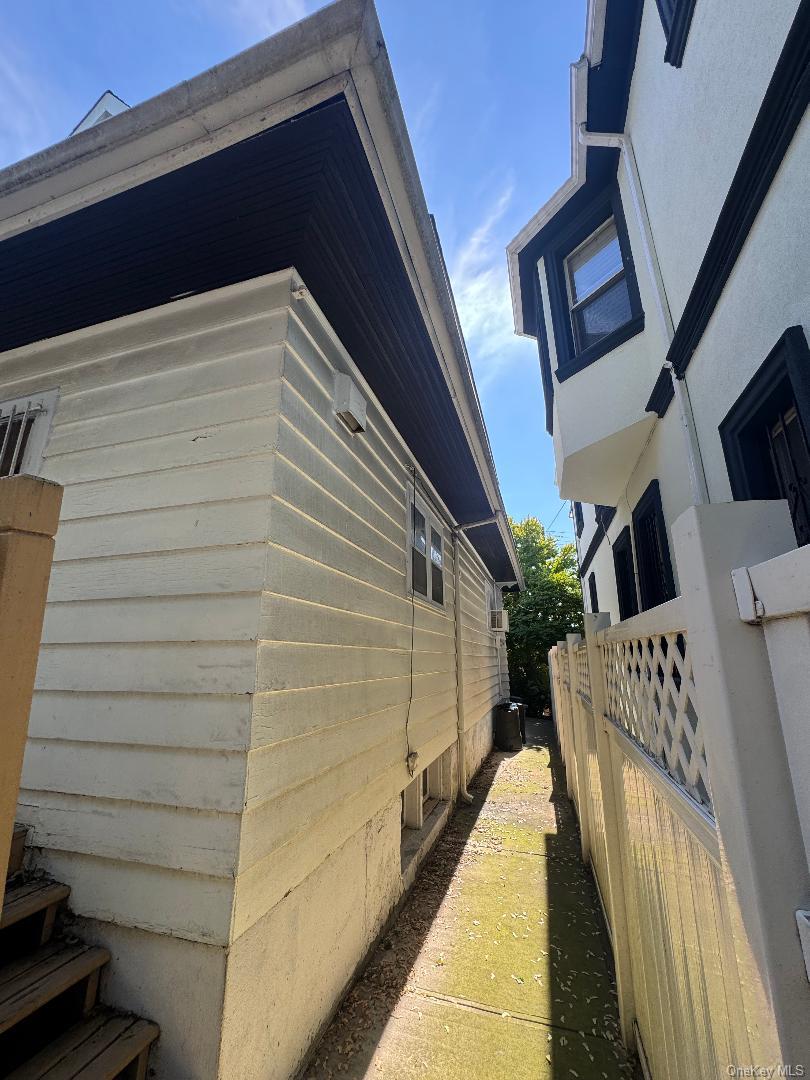 27-43 Humphrey Street Property Photo 9
