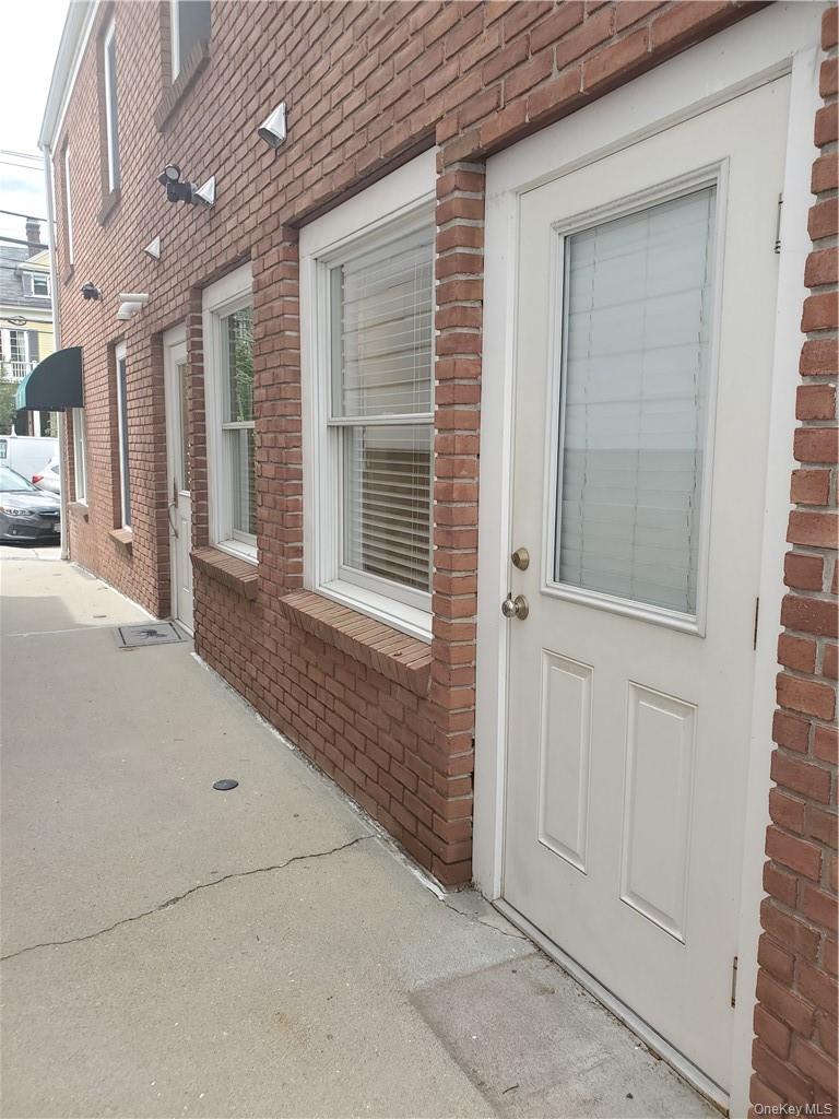 113 Main Street 1n Property Photo 2