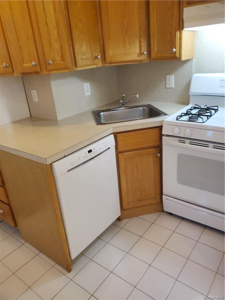 113 Main Street 1n Property Photo 4