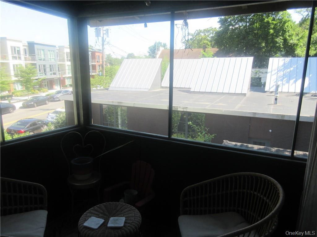 66 S Franklin Street Property Photo 8