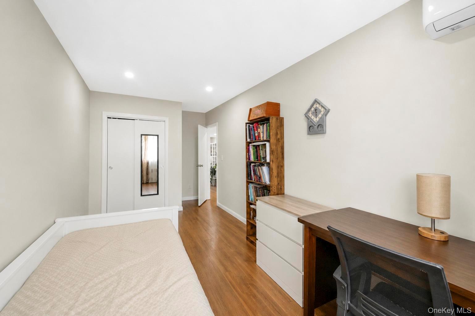 9203 241st Street Property Photo 12