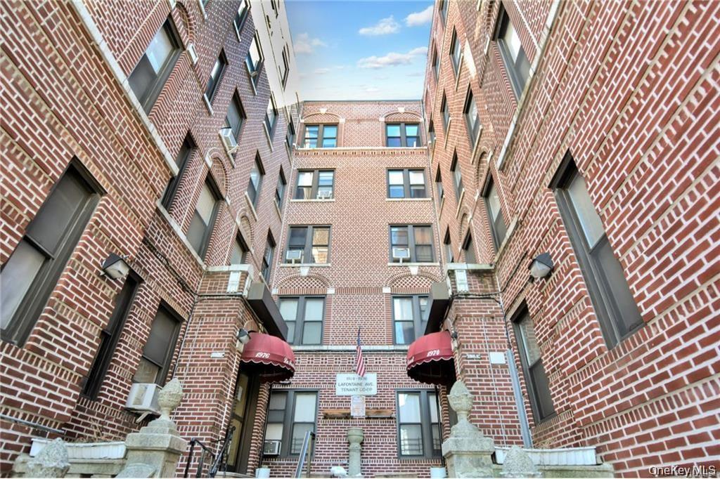 1976 Lafontaine Avenue 5c Property Photo 12
