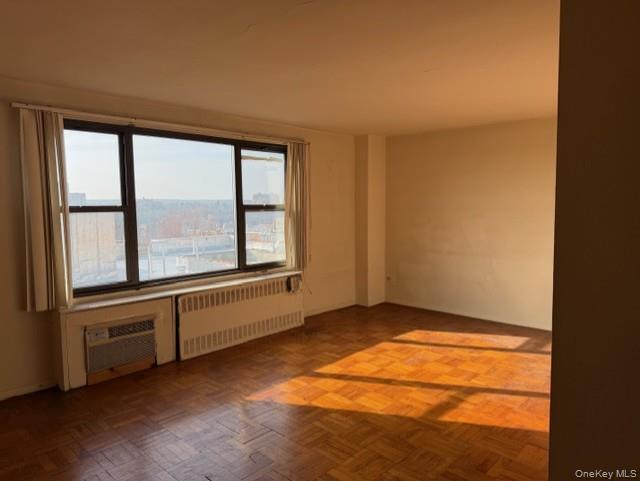 2835 Webb Avenue 8b Property Photo 10