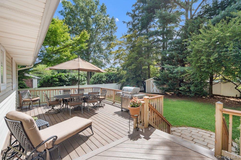 27 Delaware Avenue Property Photo 44
