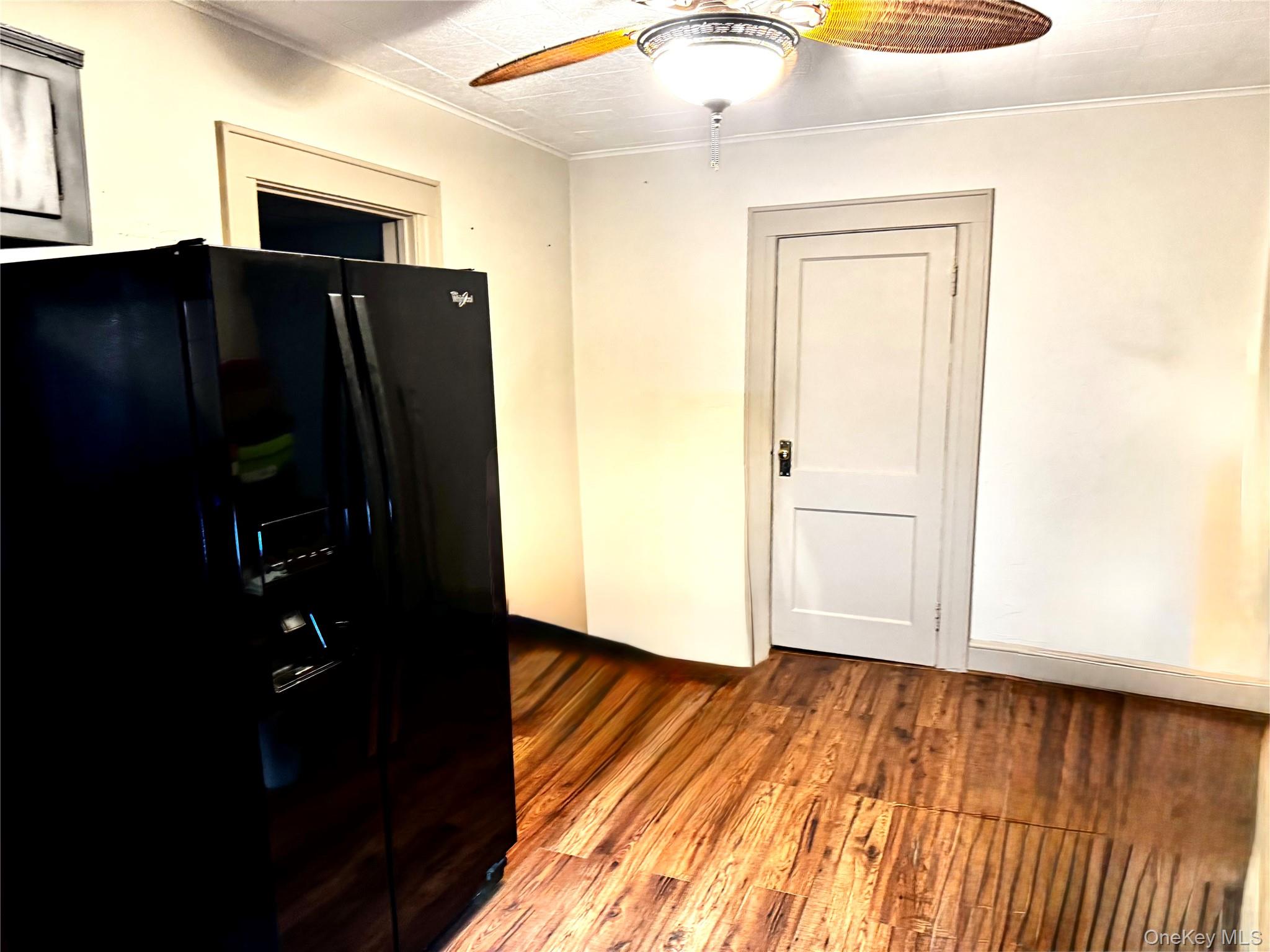 3929 Merrick Road Property Photo 2