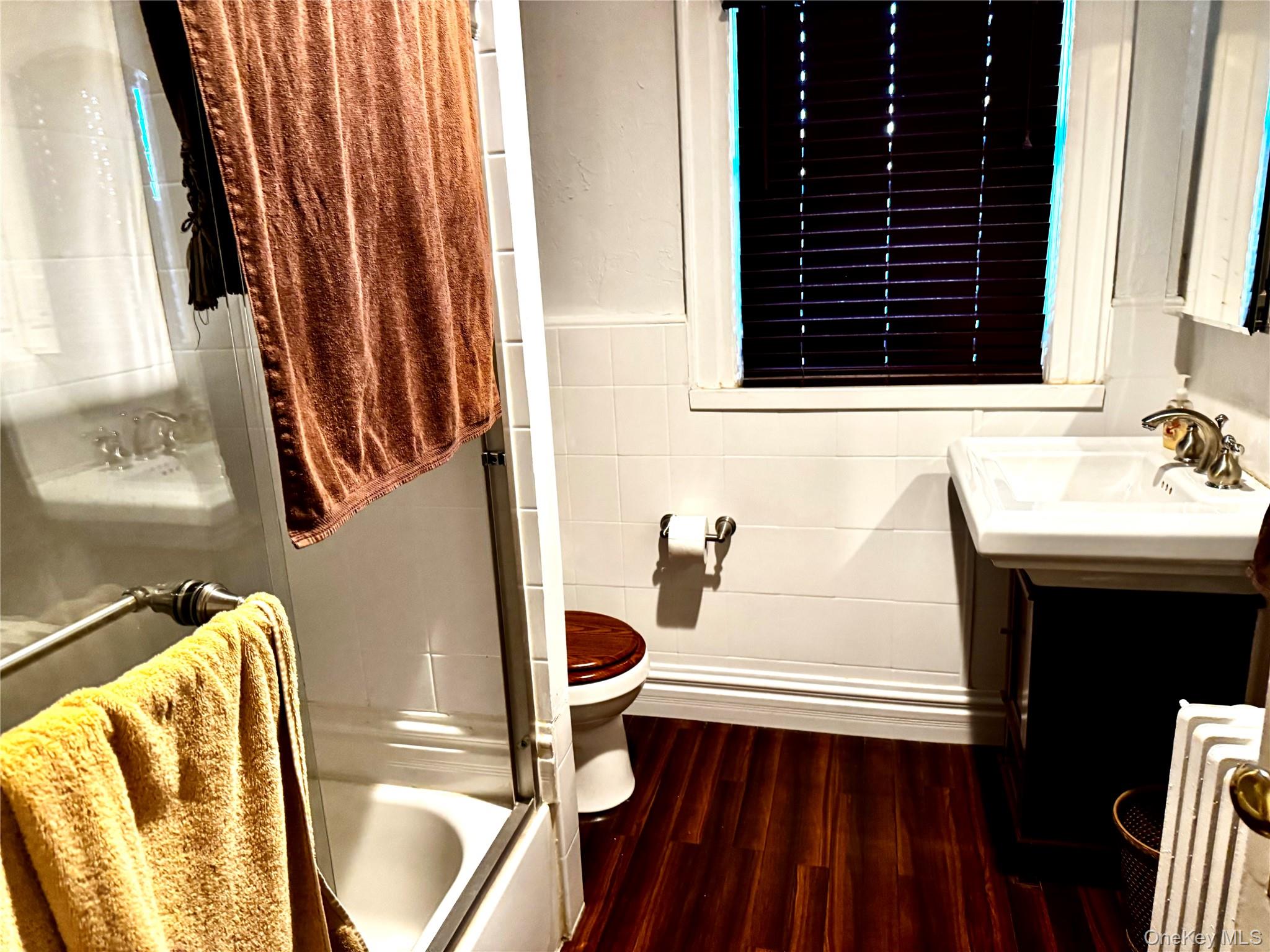 3929 Merrick Road Property Photo 9
