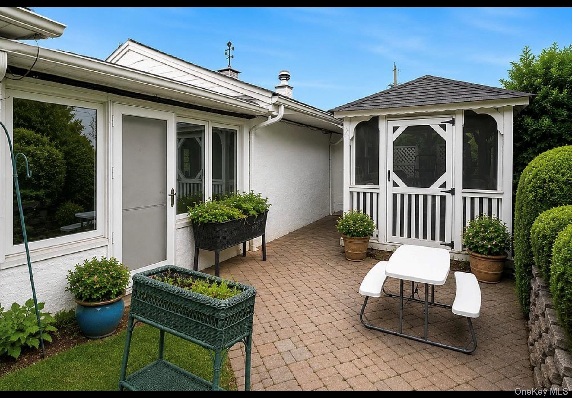 14 Brisman Drive Property Photo 11
