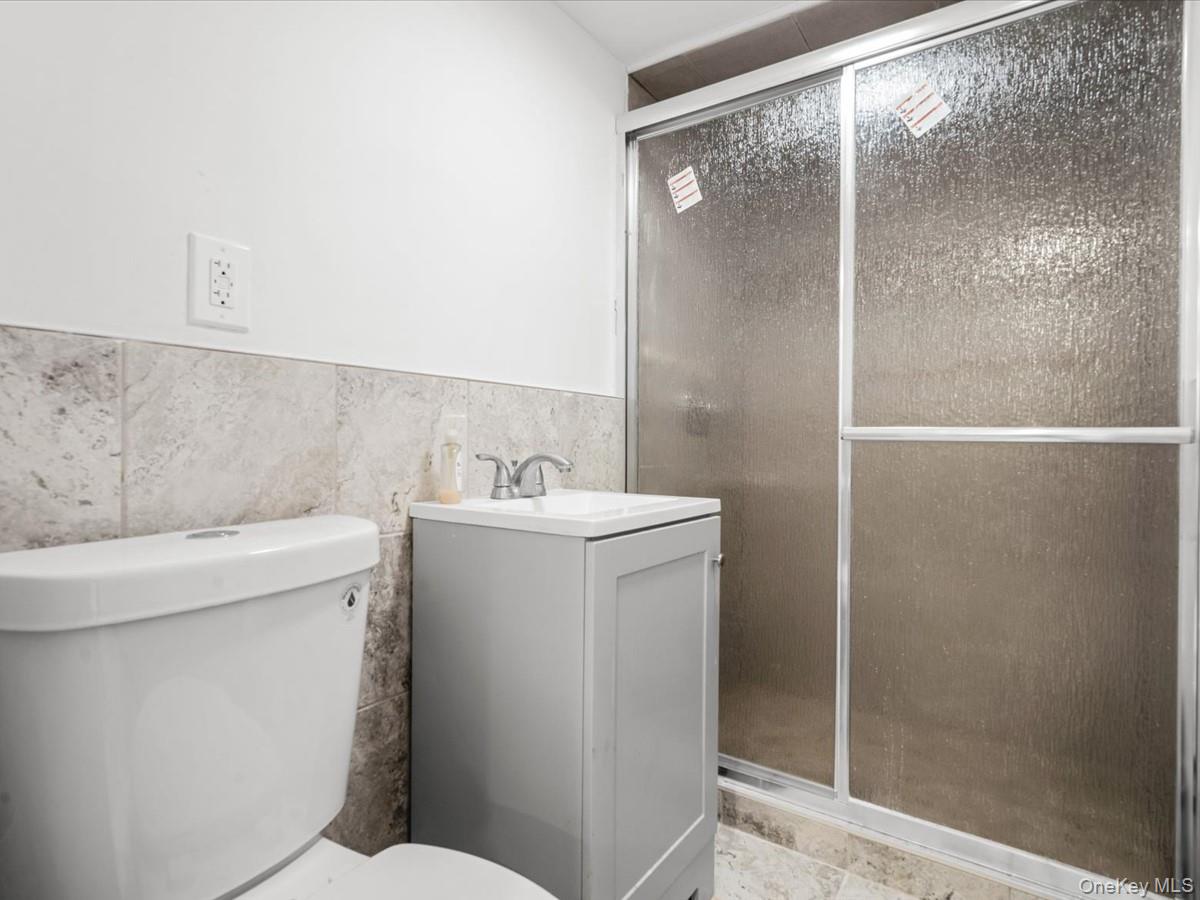 596 Terrace Place Property Photo 20