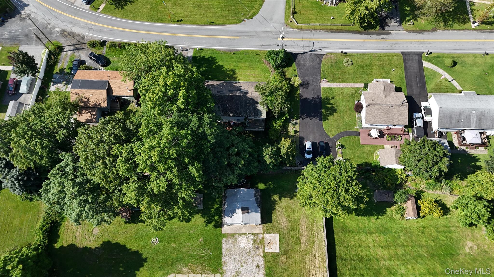 72 Lake Region Boulevard Property Photo 4