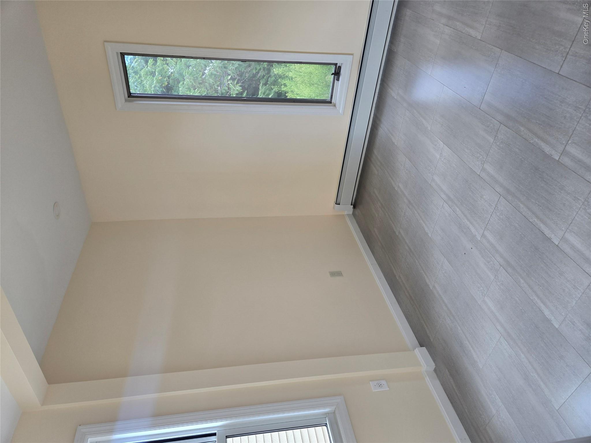 9947 163rd Drive Property Photo 6