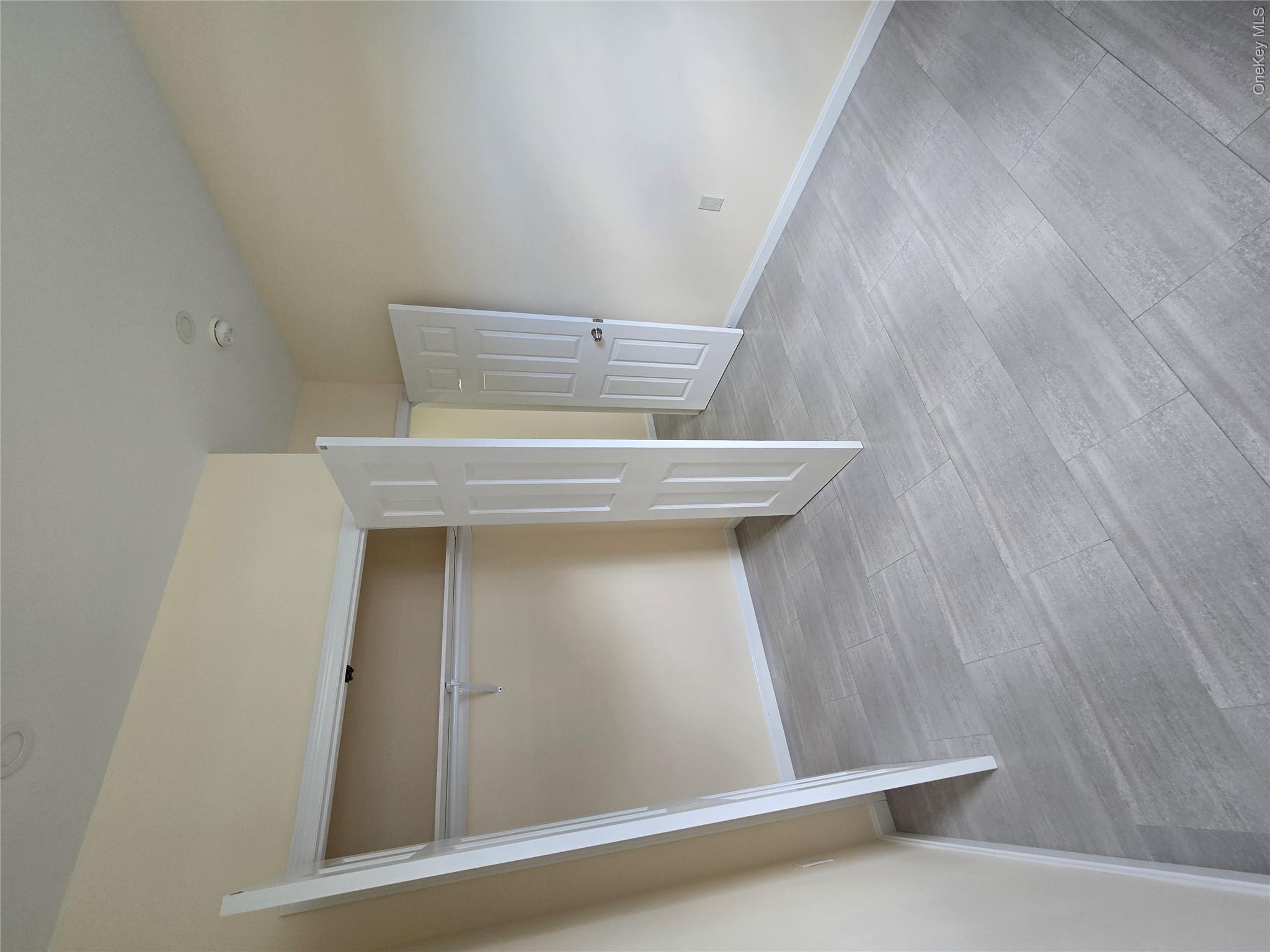 9947 163rd Drive Property Photo 8