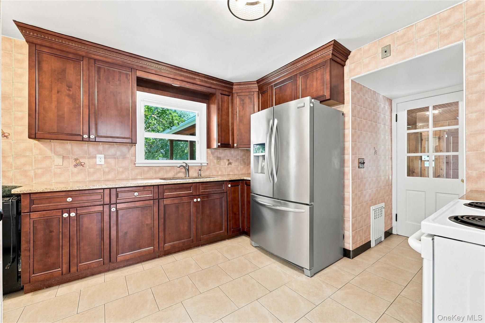 58 S Ketcham Avenue Property Photo 10